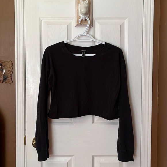 Forever 21 Long Sleeve Crop Top - Picture 1 of 3